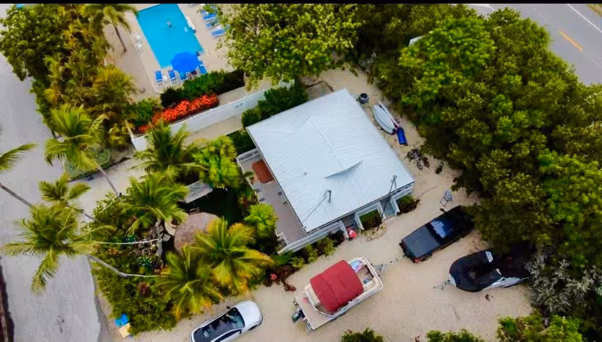 Original Castaway Bungalow photo 13