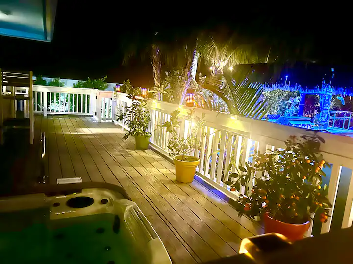 Original Castaway Bungalow photo 32