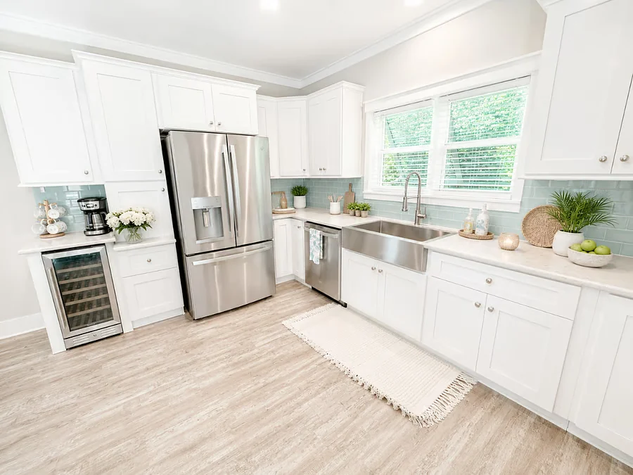 Full kitchen at High Tide Hideaway, Islamorada, Florida Keys